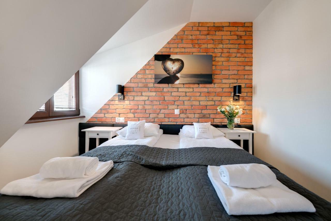 Apartamenty Bema4 โซพอต ภายนอก รูปภาพ